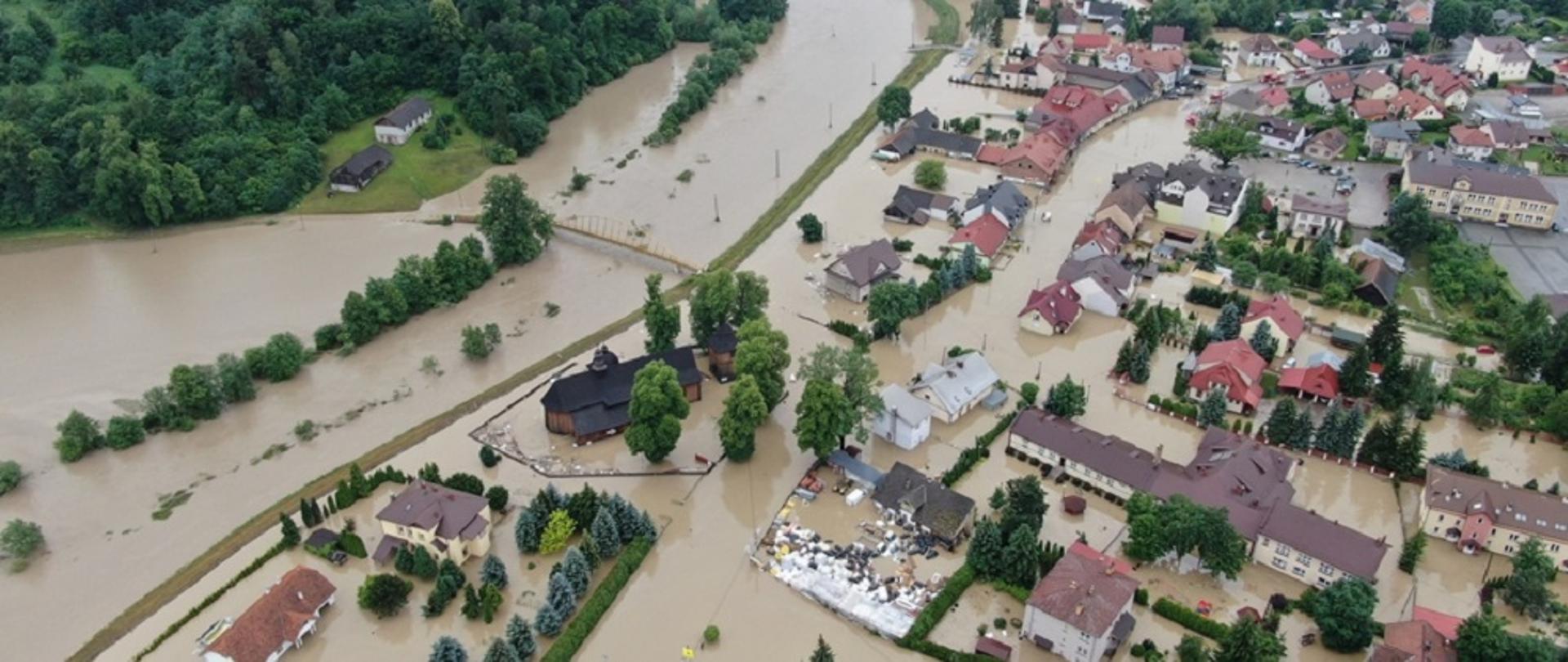 Apel o włączenie się do akcji zbierania rzeczy dla potrzebujących powidzian